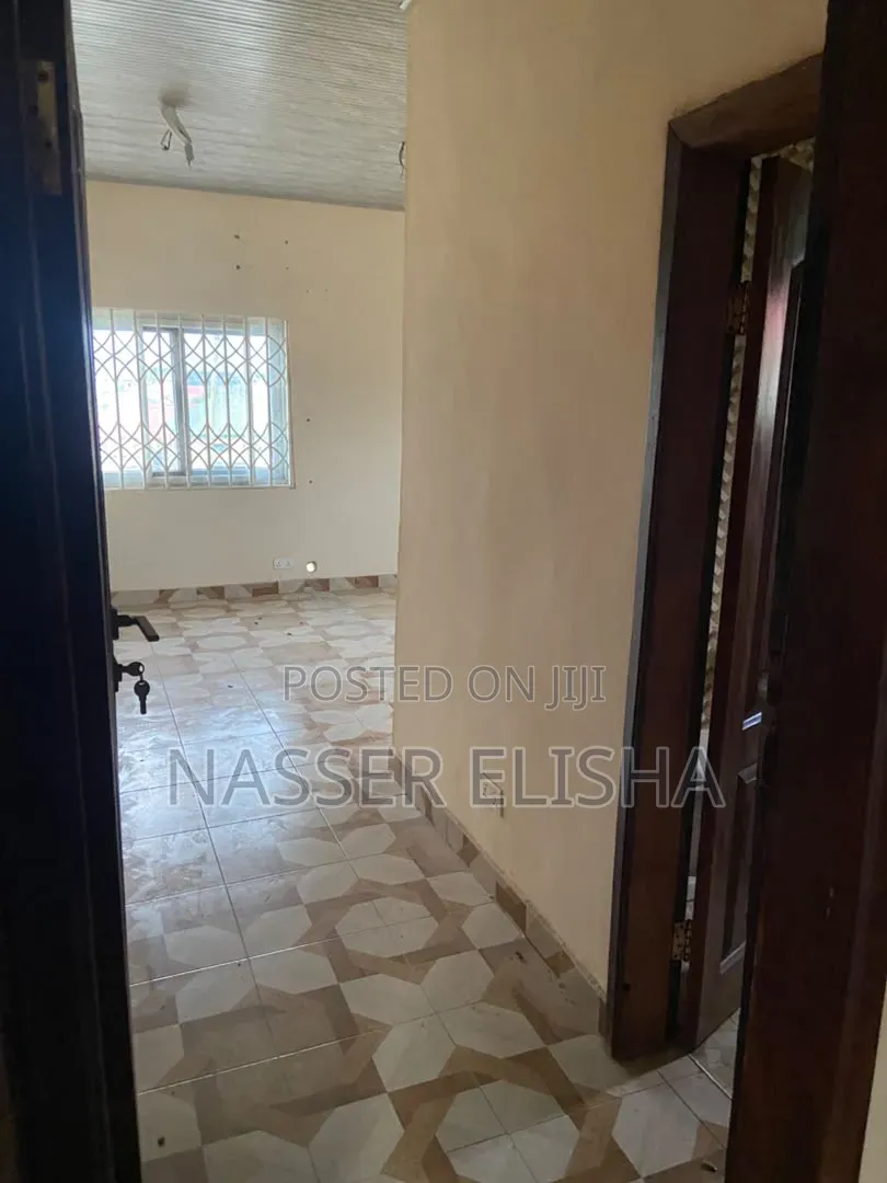 2bdrm Apartment in Sarpeiman, Amasaman for rent