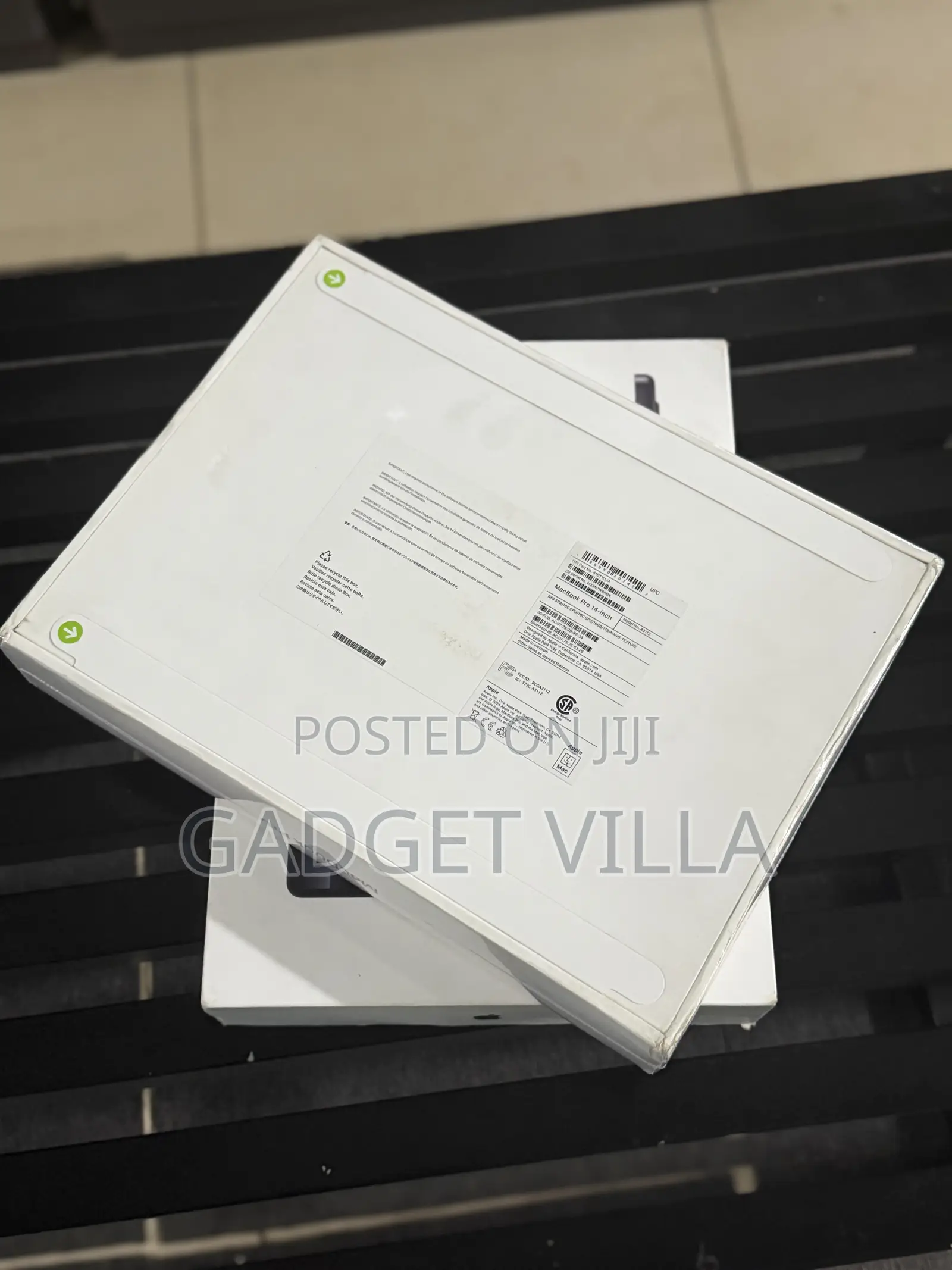 New Laptop Apple MacBook Pro 2024 M4 16GB Apple M4 SSD 1T