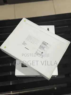 New Laptop Apple MacBook Pro 2024 M4 16GB Apple M4 SSD 1T