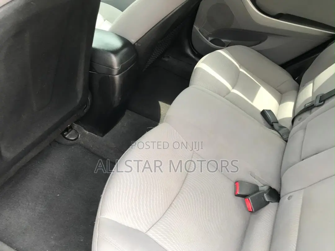 Hyundai Elantra SE Sedan FWD (1.8L 4cyl 6M) 2016 Blue