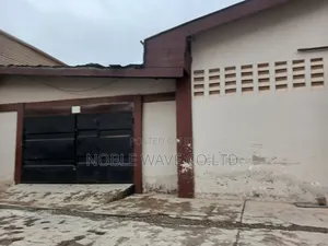 990 SQM Warehouse for Rent at Atonsu Sewua Junction