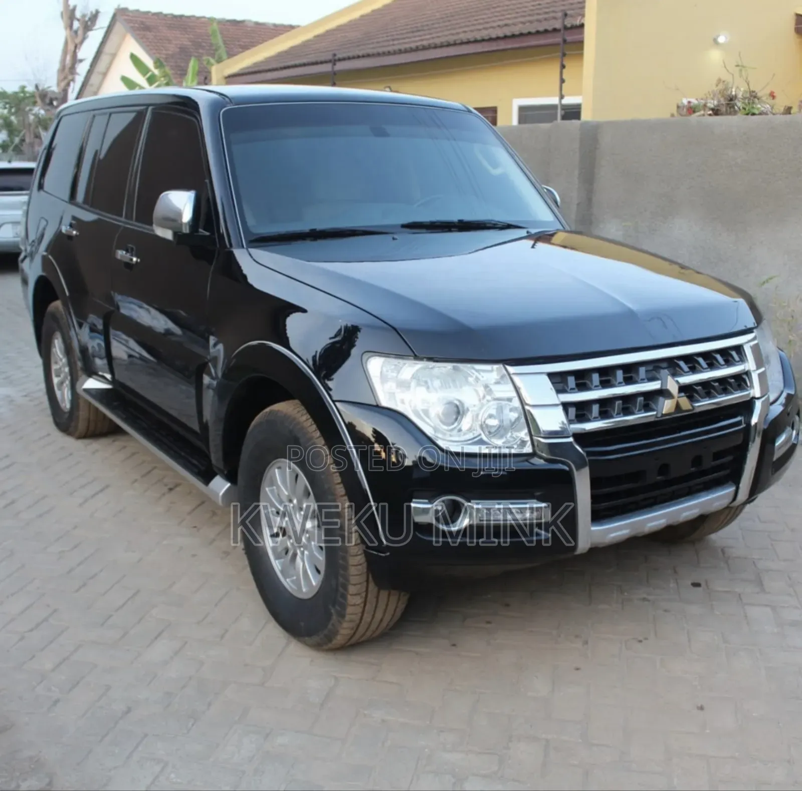 Mitsubishi Pajero 2013 Black