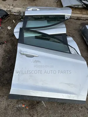 Hyundai Tucson 16-21 Doors Set