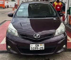 Toyota Vitz 2012