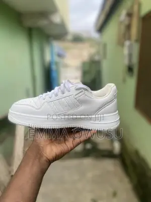 Warrior Classic Lifestyle Sneaker