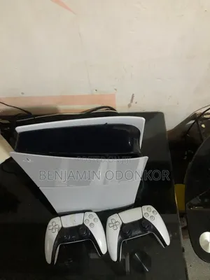 PLAYSTATION 5 Slim Disc Edition
