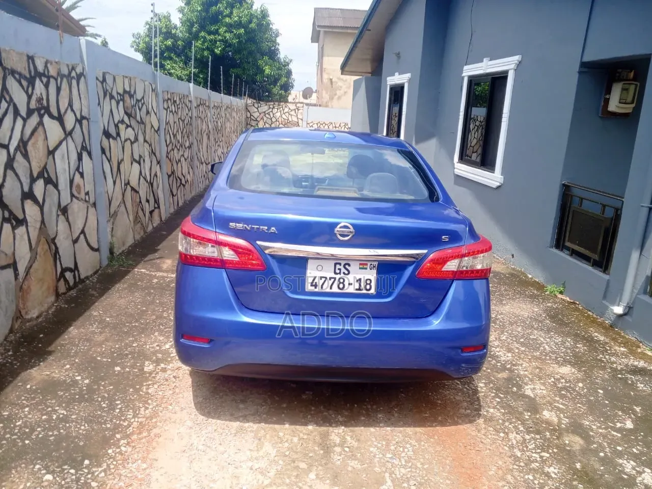 Nissan Sentra S 4dr Sedan (1.8L 4cyl CVT) 2015 Blue