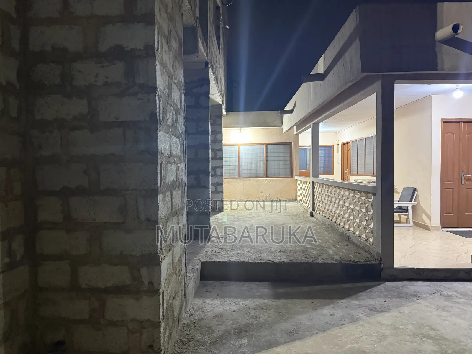 4bdrm Block of Flats in Muta, New Mamprobi for sale