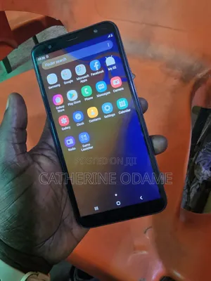 Samsung Galaxy J4 Plus 32 GB Black