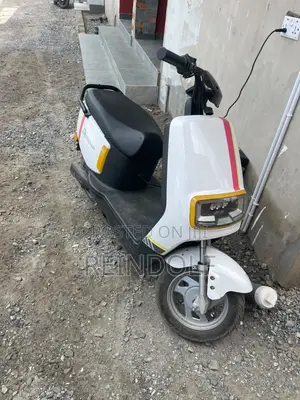 Motorcycle 2025 White