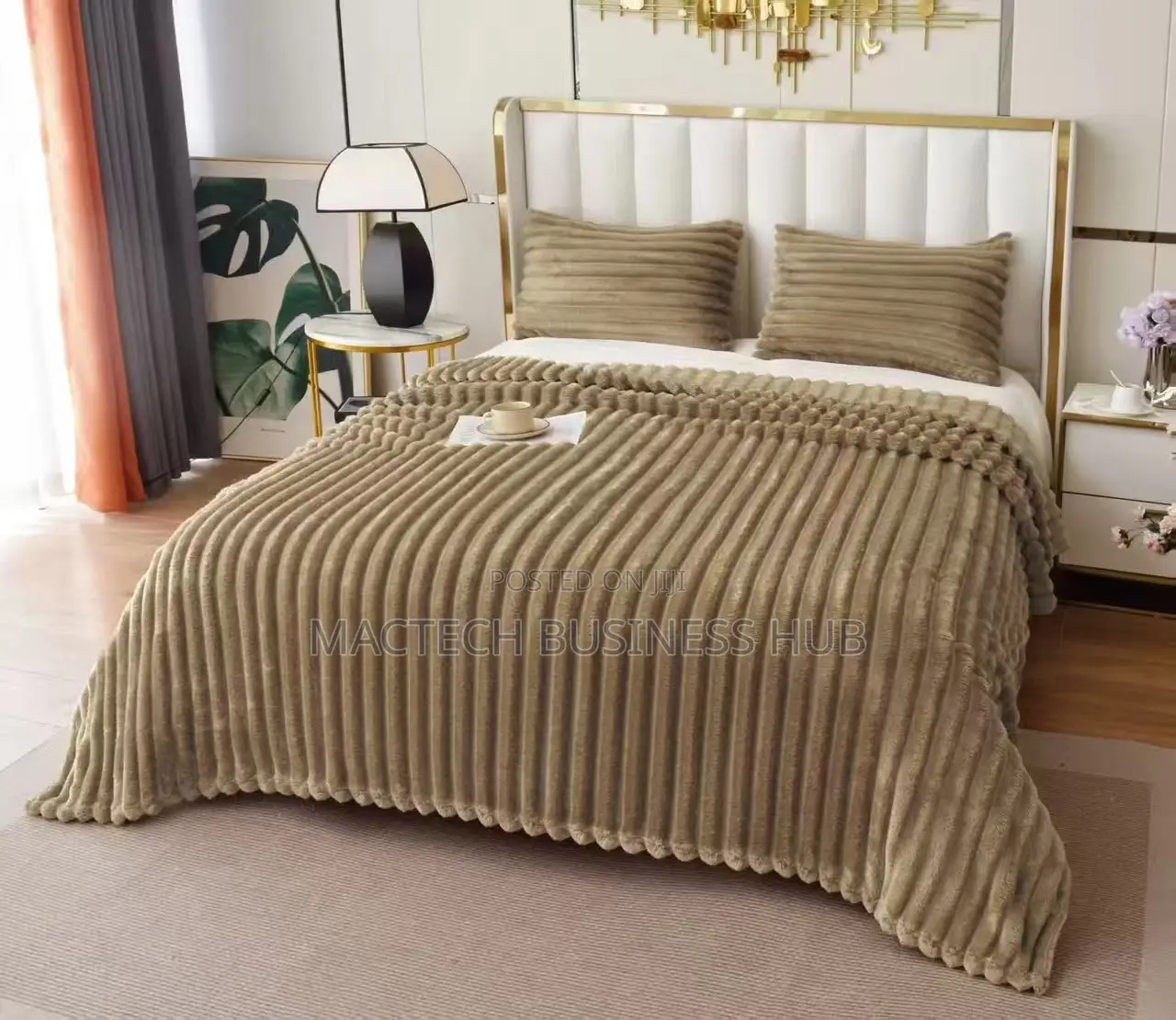 Bedspread With Pillow Cases