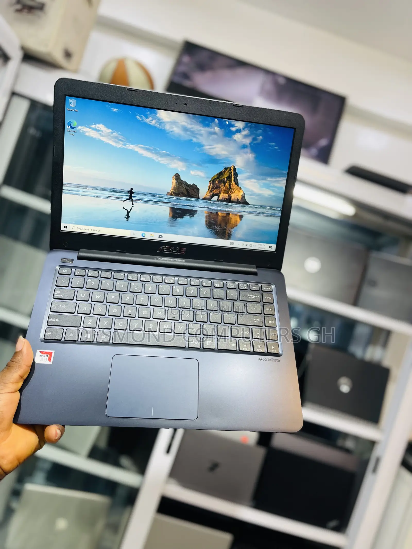 Laptop Asus E402SA 8GB AMD SSD 256GB