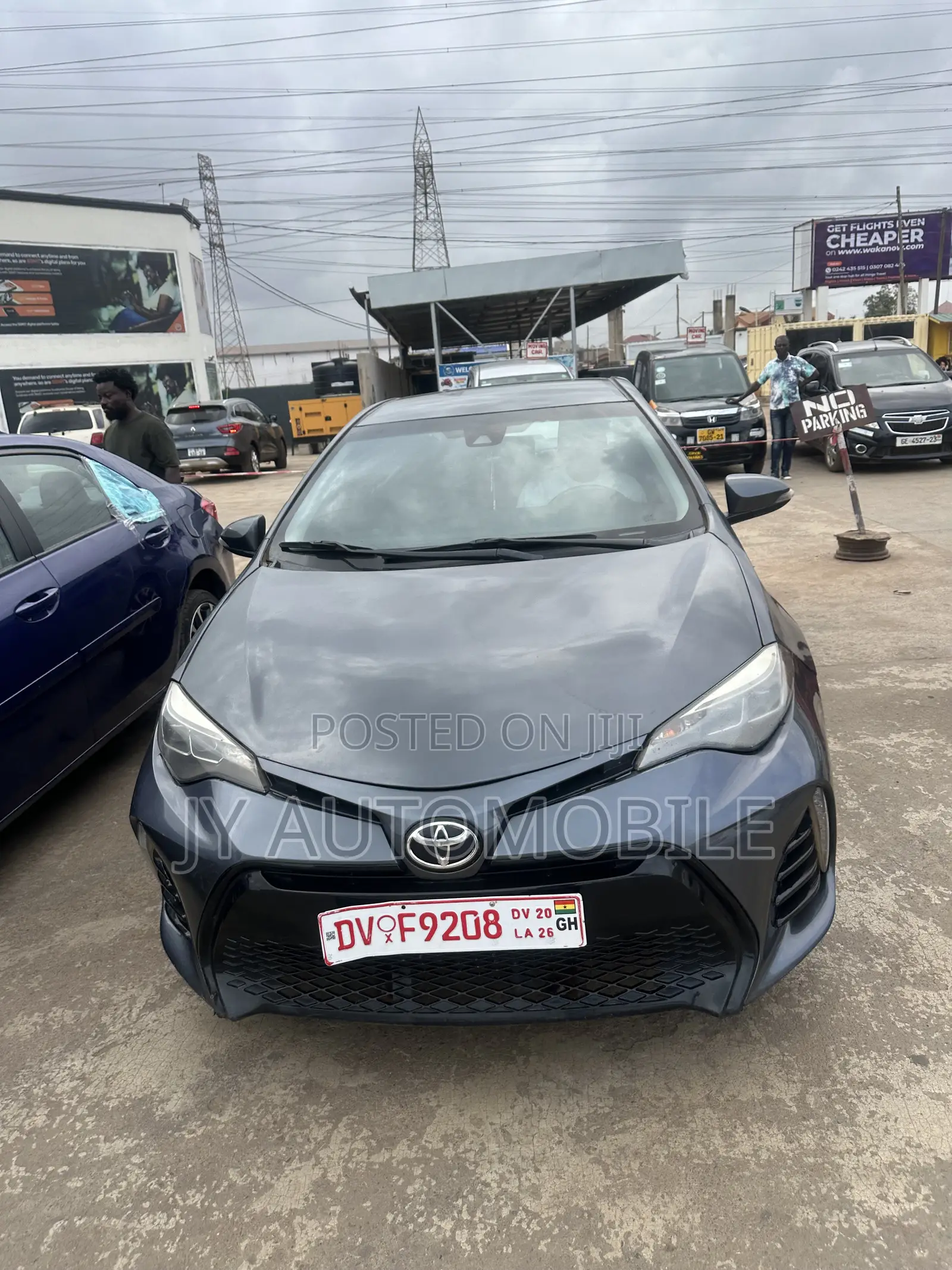 Toyota Corolla SE 4dr Sedan (1.8L 4cyl CVT) 2017 Gray