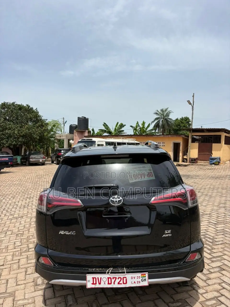 Toyota RAV4 SE 4dr SUV AWD (2.5L 4cyl 6A) 2018 Black