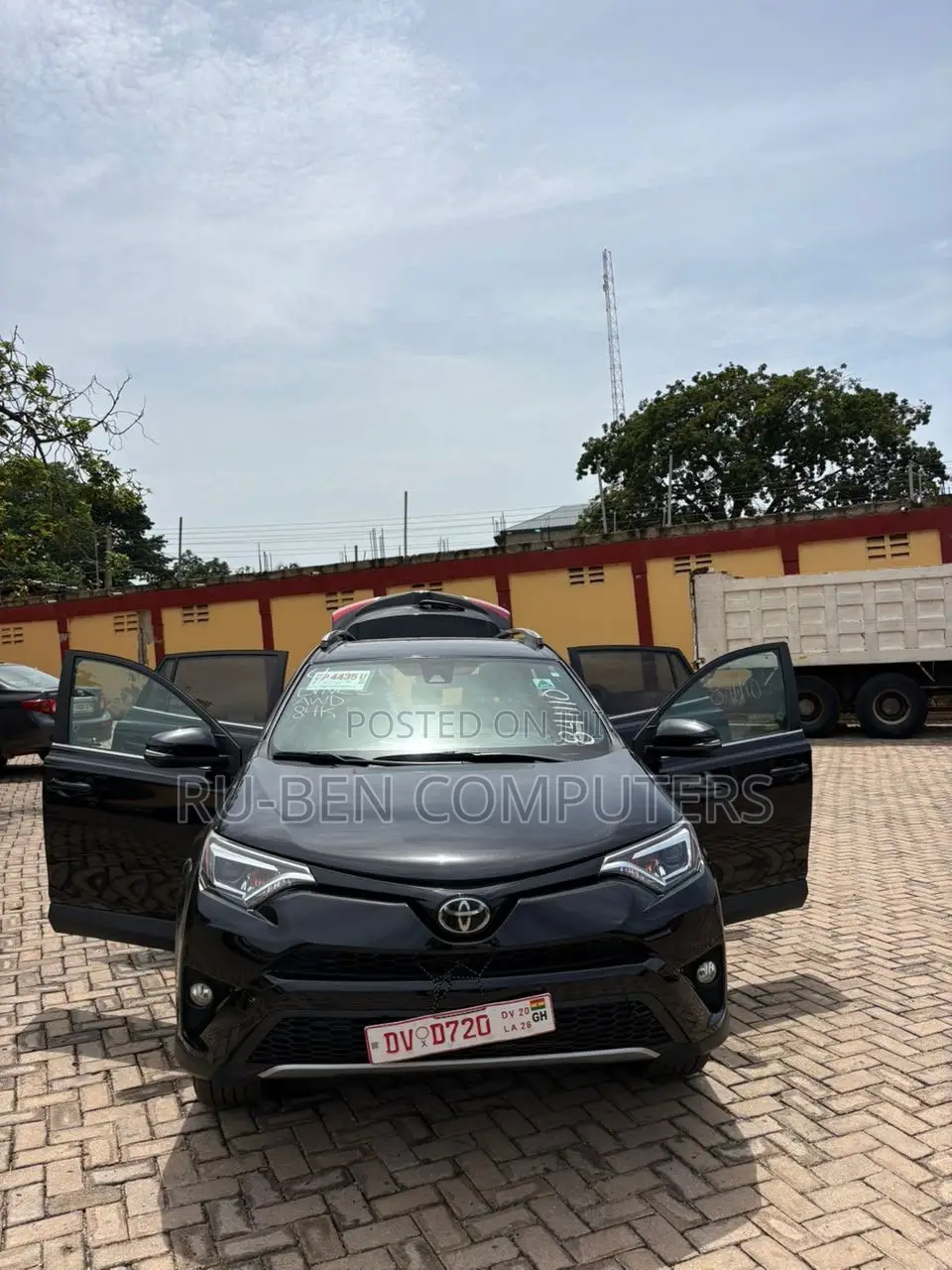 Toyota RAV4 SE 4dr SUV AWD (2.5L 4cyl 6A) 2018 Black
