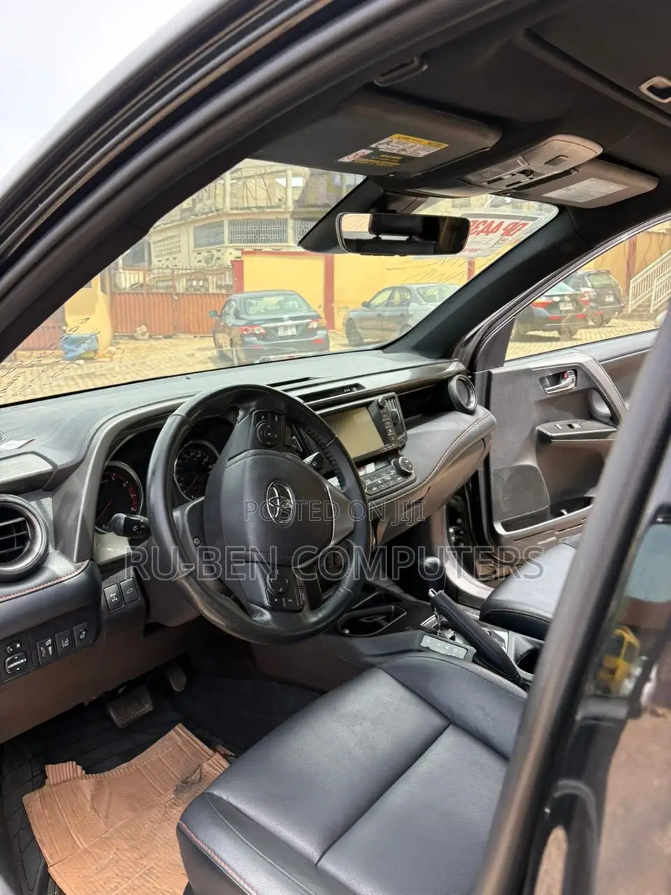 Toyota RAV4 SE 4dr SUV AWD (2.5L 4cyl 6A) 2018 Black