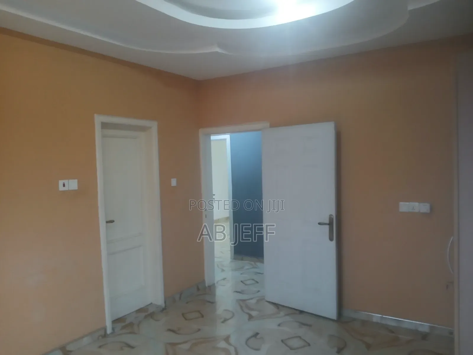 2bdrm Apartment in Ipt Container, Kumasi Metropolitan for rent