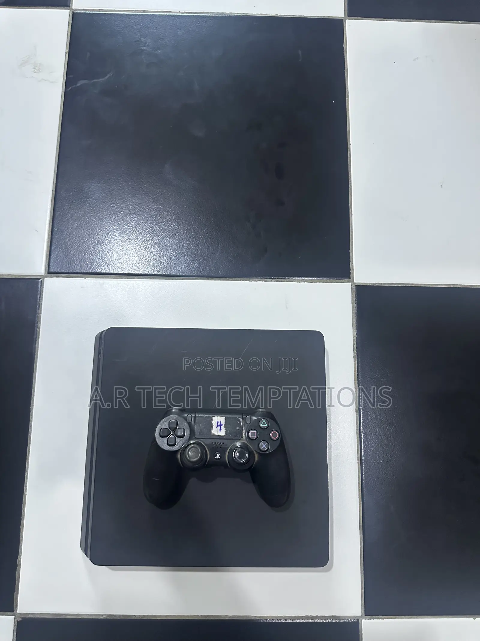 PlayStation 4 Slim
