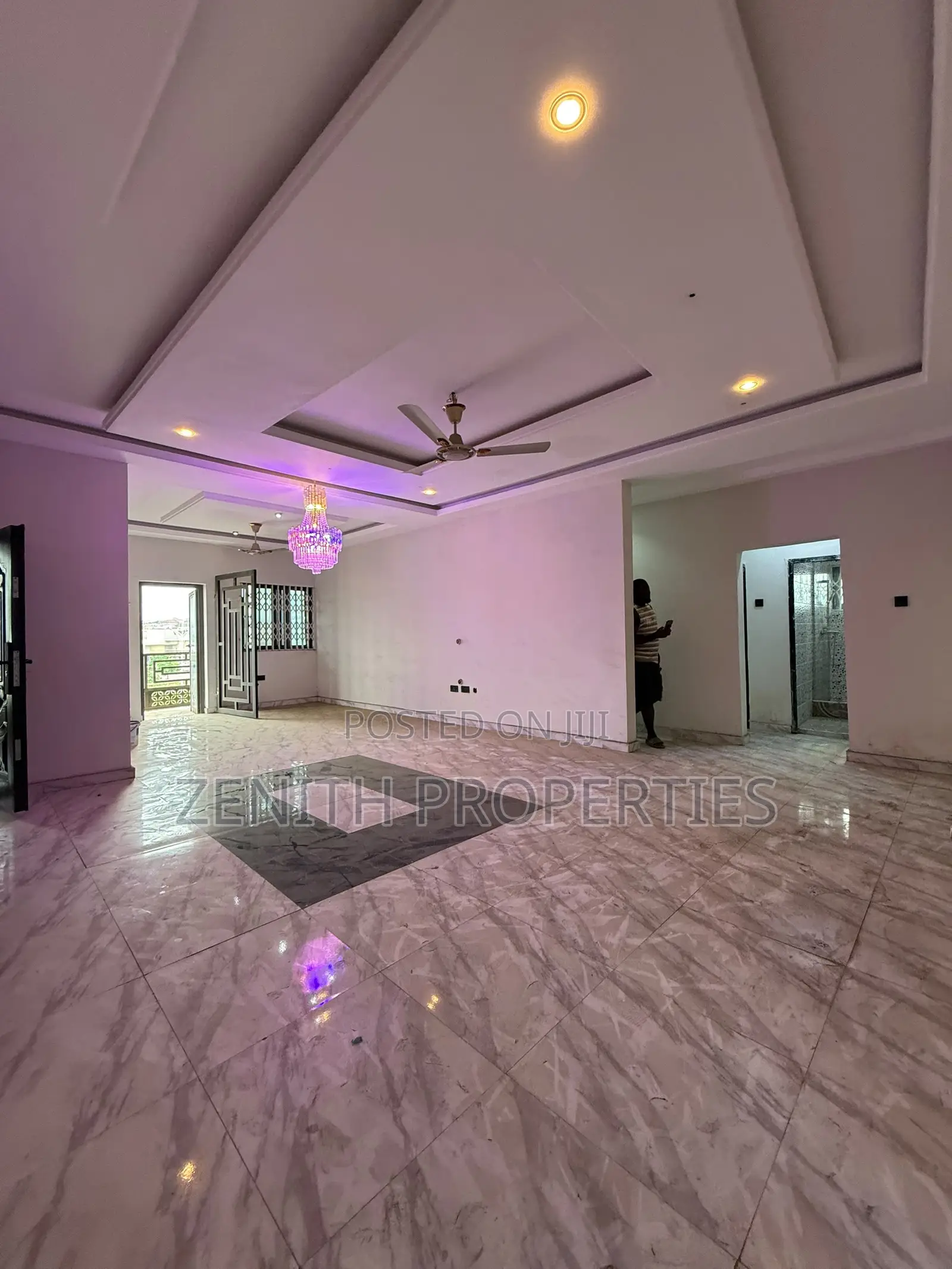 3bdrm Apartment in Zenith Properties, West Hills Mall Area for rent