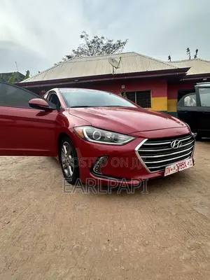 Hyundai Elantra 2018 Red