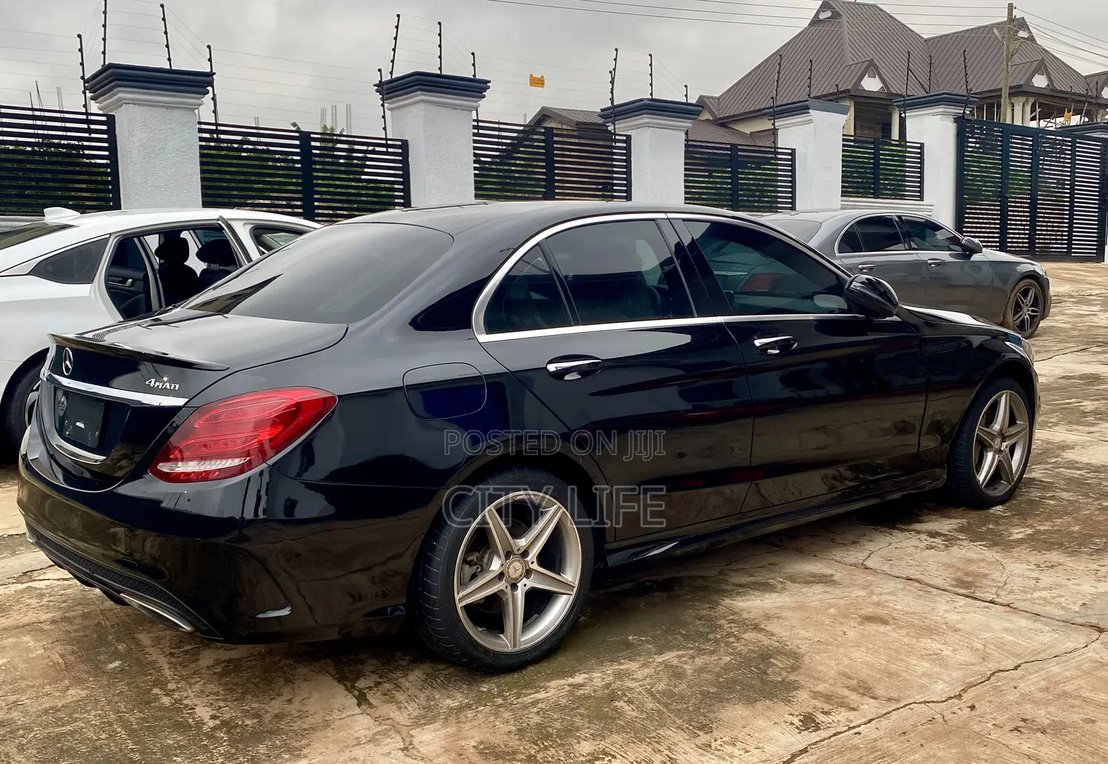 Mercedes-Benz C300 Sport 4Matic Sedan AWD (2.0L 4cyll 7A) 2016 Black