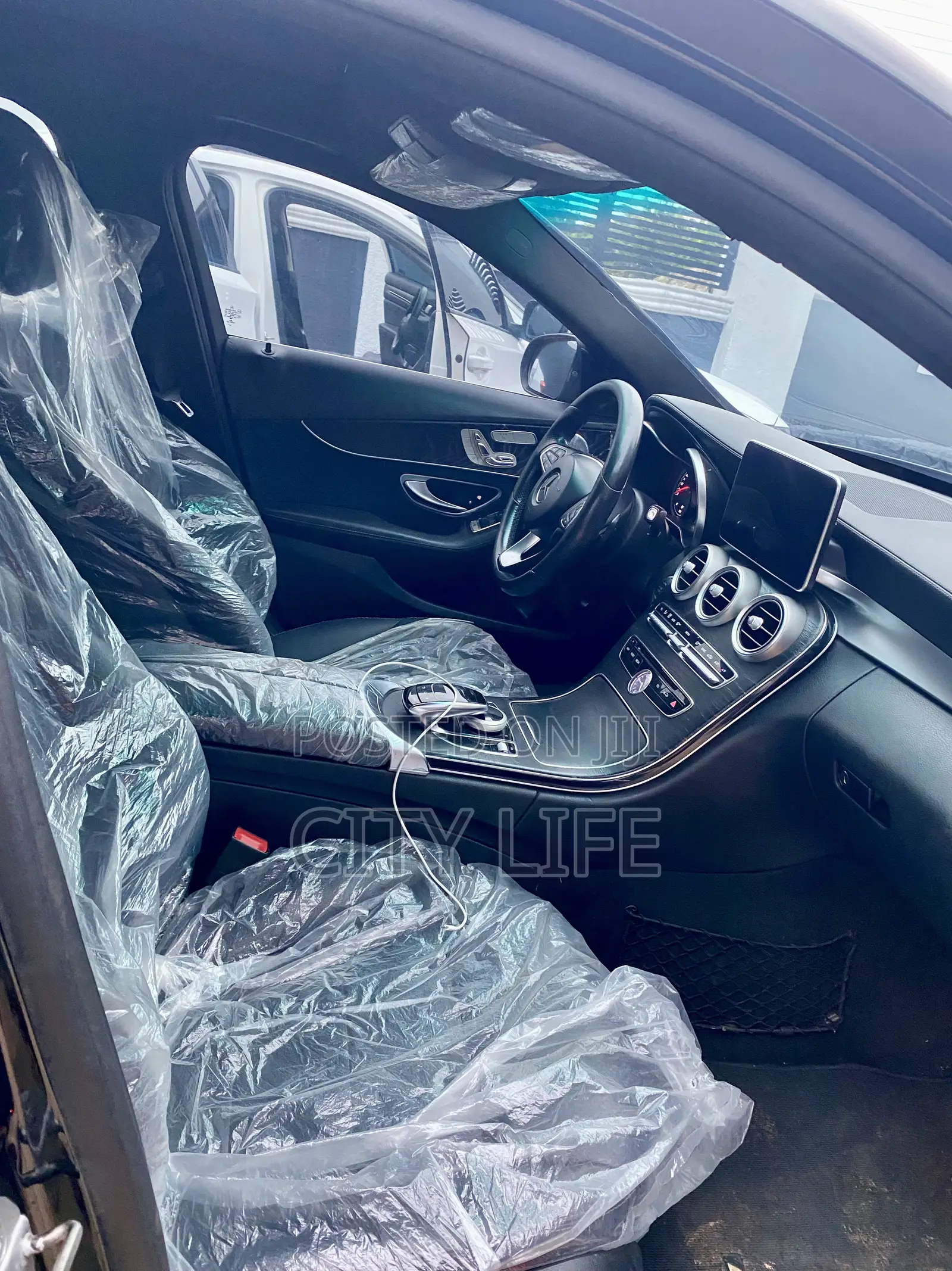 Mercedes-Benz C300 Sport 4Matic Sedan AWD (2.0L 4cyll 7A) 2016 Black