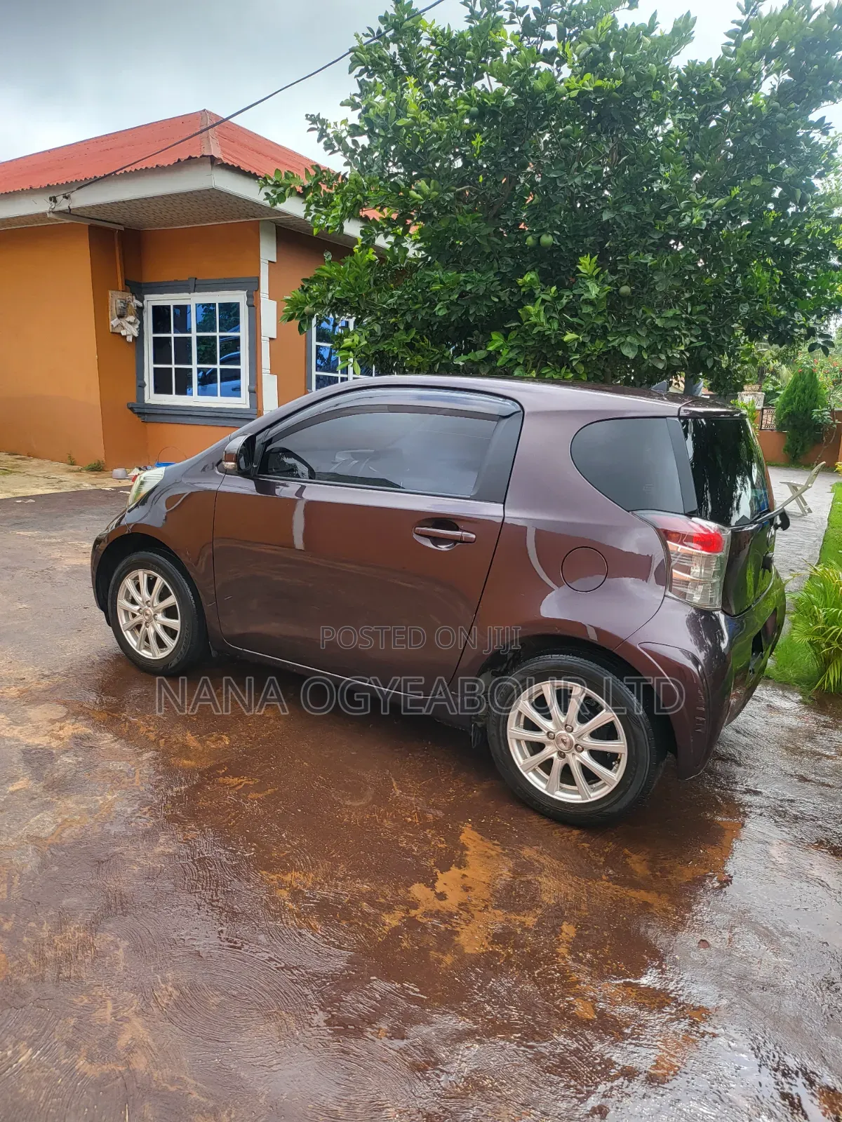 Toyota Vitz 1.0 FWD 3dr 2011 Brown