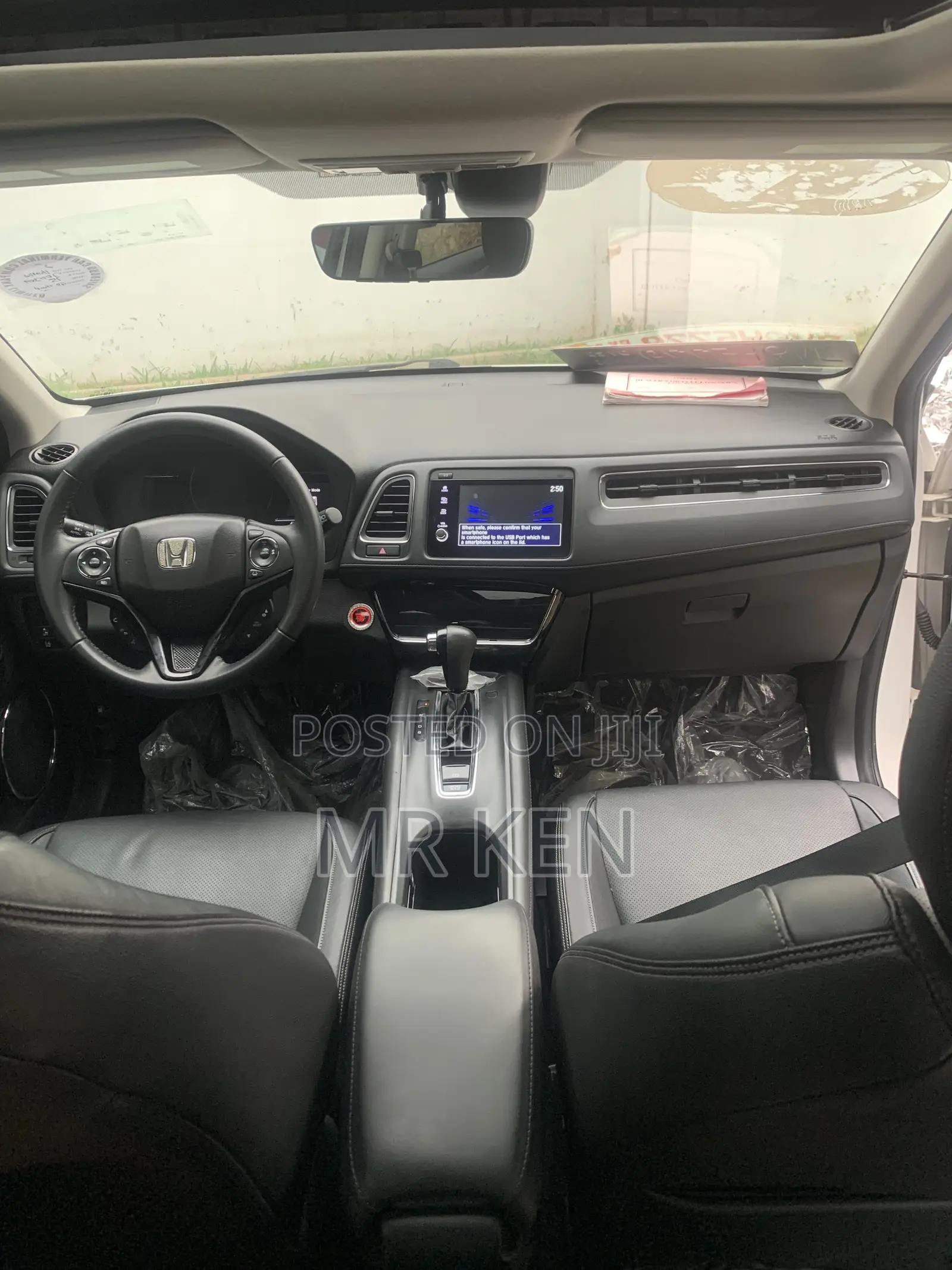 Honda HR-V Touring AWD 2020 White