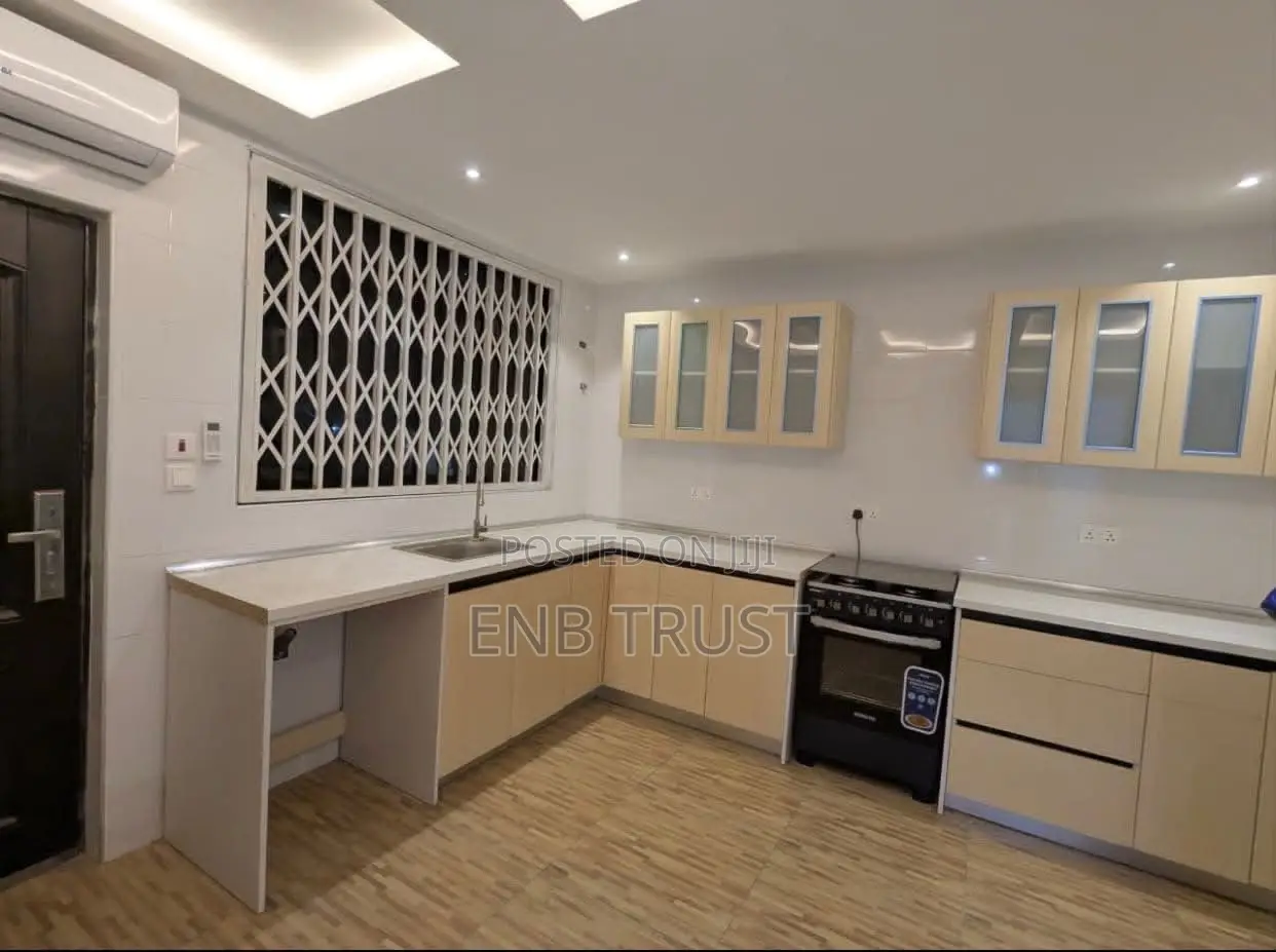 3bdrm Apartment in Achimota, Mile 7 for rent