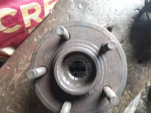 Ford Explorer Front Hub 2006 to 2012