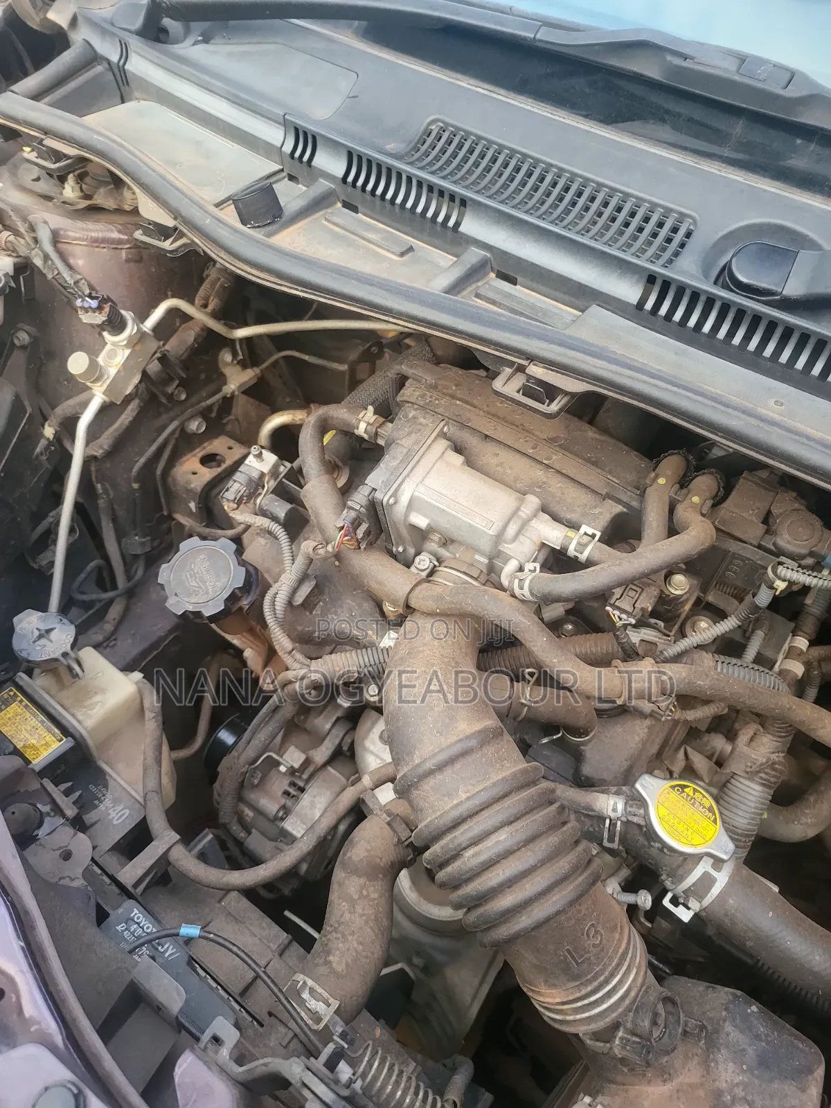 Toyota Vitz 1.0 FWD 3dr 2011 Brown