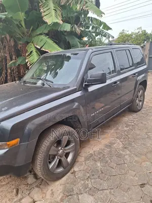 Jeep Patriot Altitude Edition 4dr SUV 4WD (2.4L 4cyl 6A) 2015 Gray