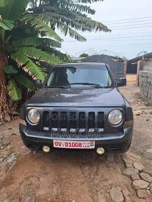 Jeep Patriot Altitude Edition 4dr SUV 4WD (2.4L 4cyl 6A) 2015 Gray