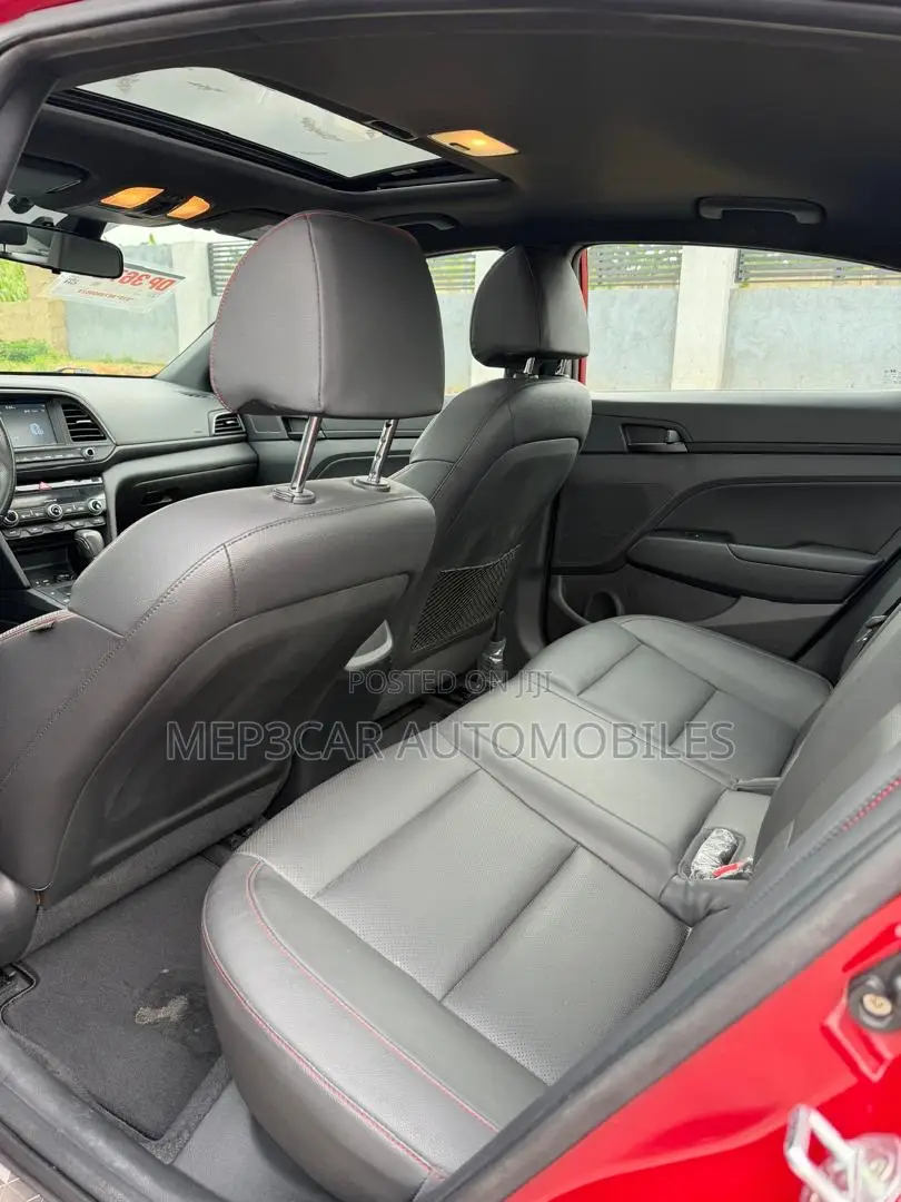 Hyundai Elantra Sport 2020 Red