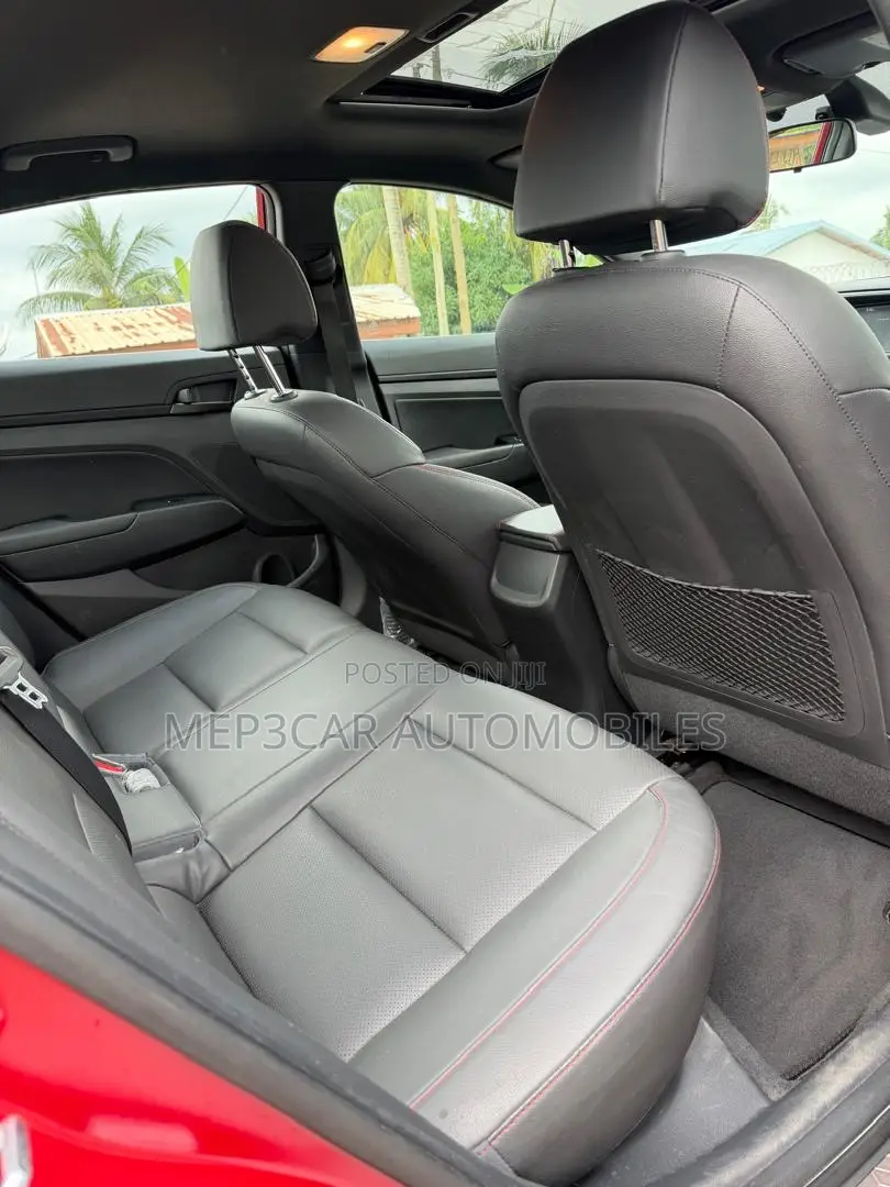 Hyundai Elantra Sport 2020 Red