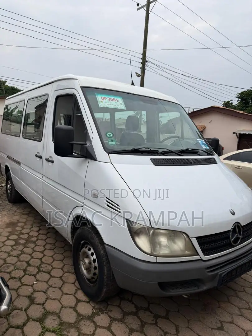 Mercedes-Benz Sprinter 2005 White