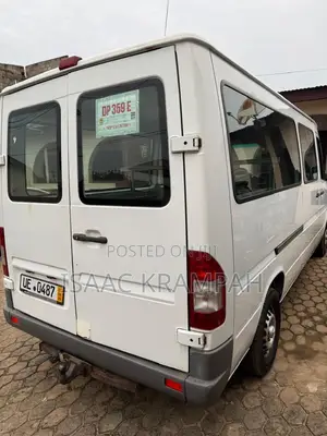 Mercedes-Benz Sprinter 2005 White