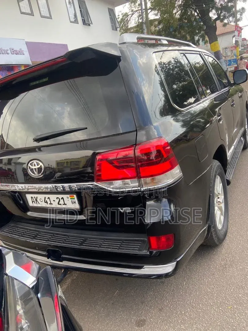 Toyota Land Cruiser 2017 Black