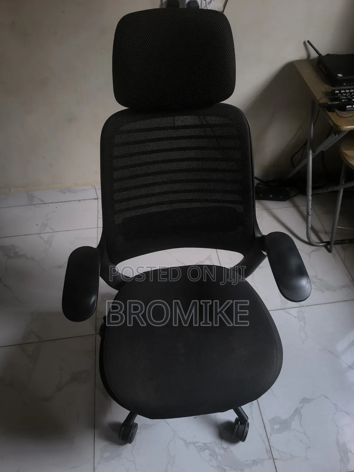 Slightly Used Office Swivel Chair