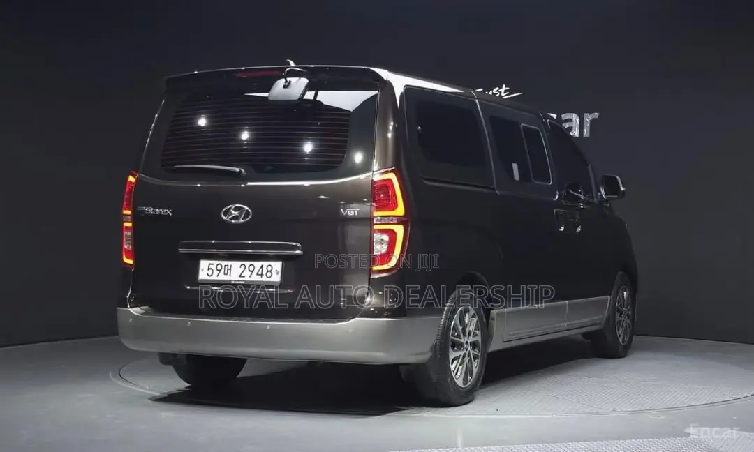 Hyundai Starex 2020 Black