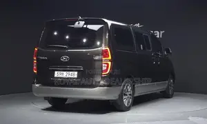 Hyundai Starex 2020 Black