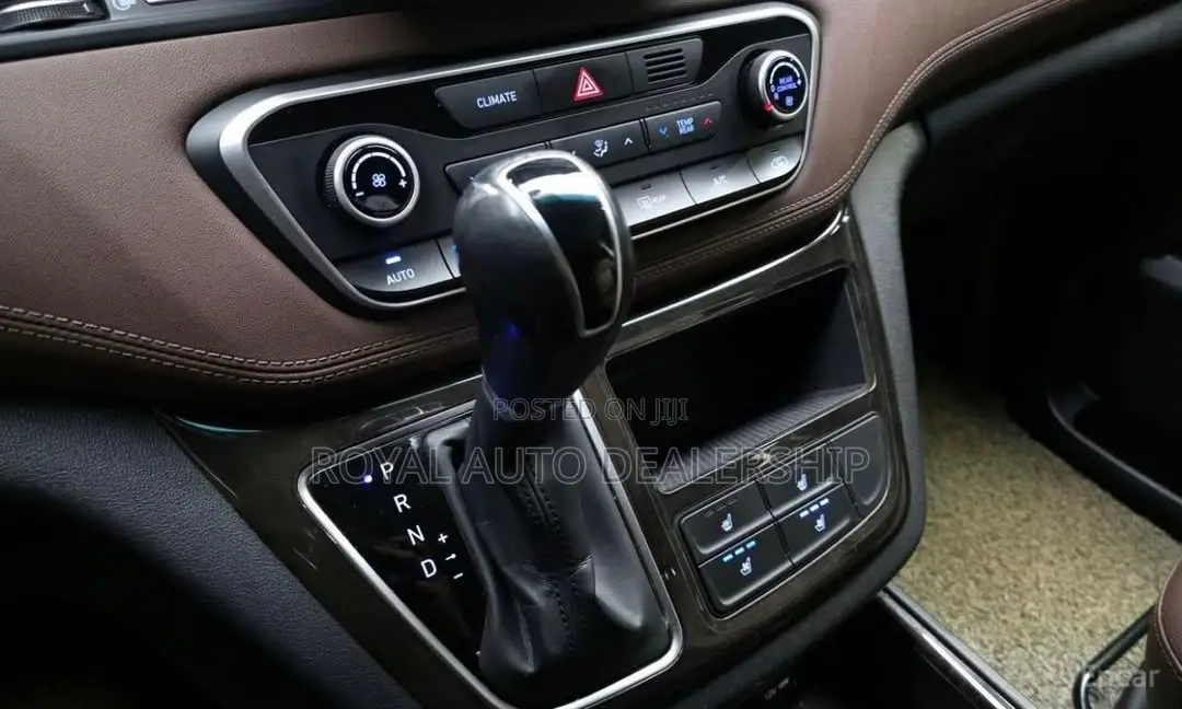 Hyundai Starex 2020 Black