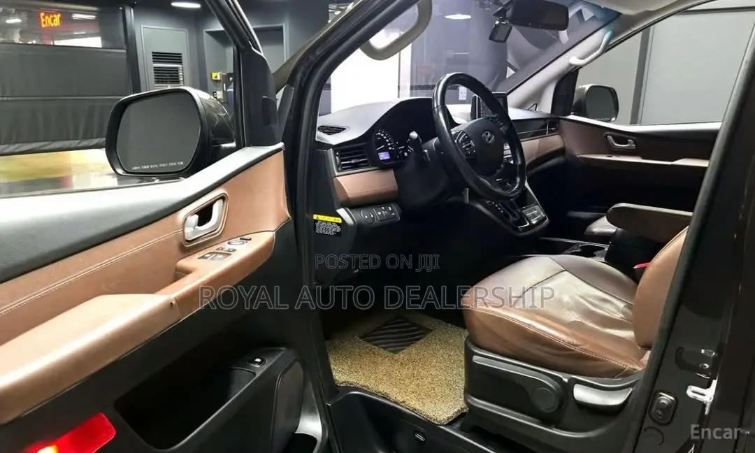 Hyundai Starex 2020 Black
