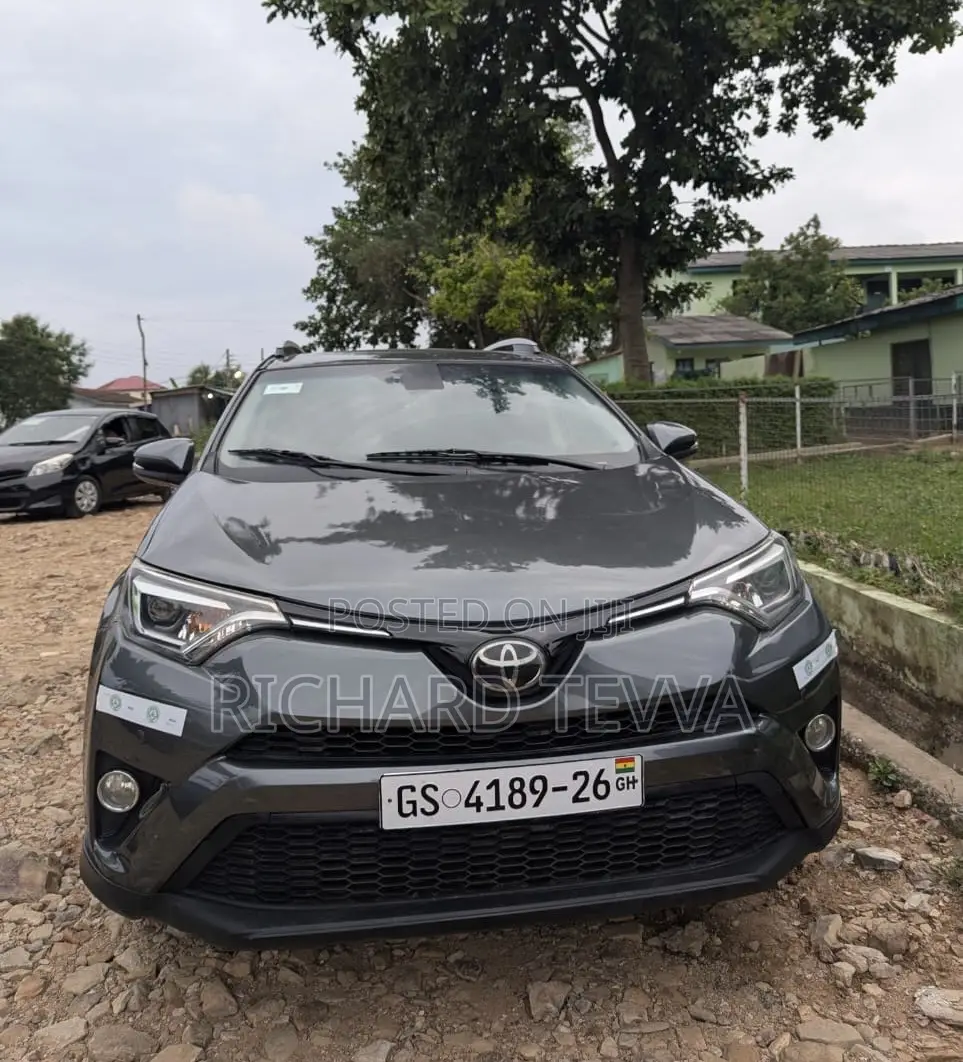 Toyota RAV4 Limited 4dr SUV (2.5L 4cyl 6A) 2015 Silver