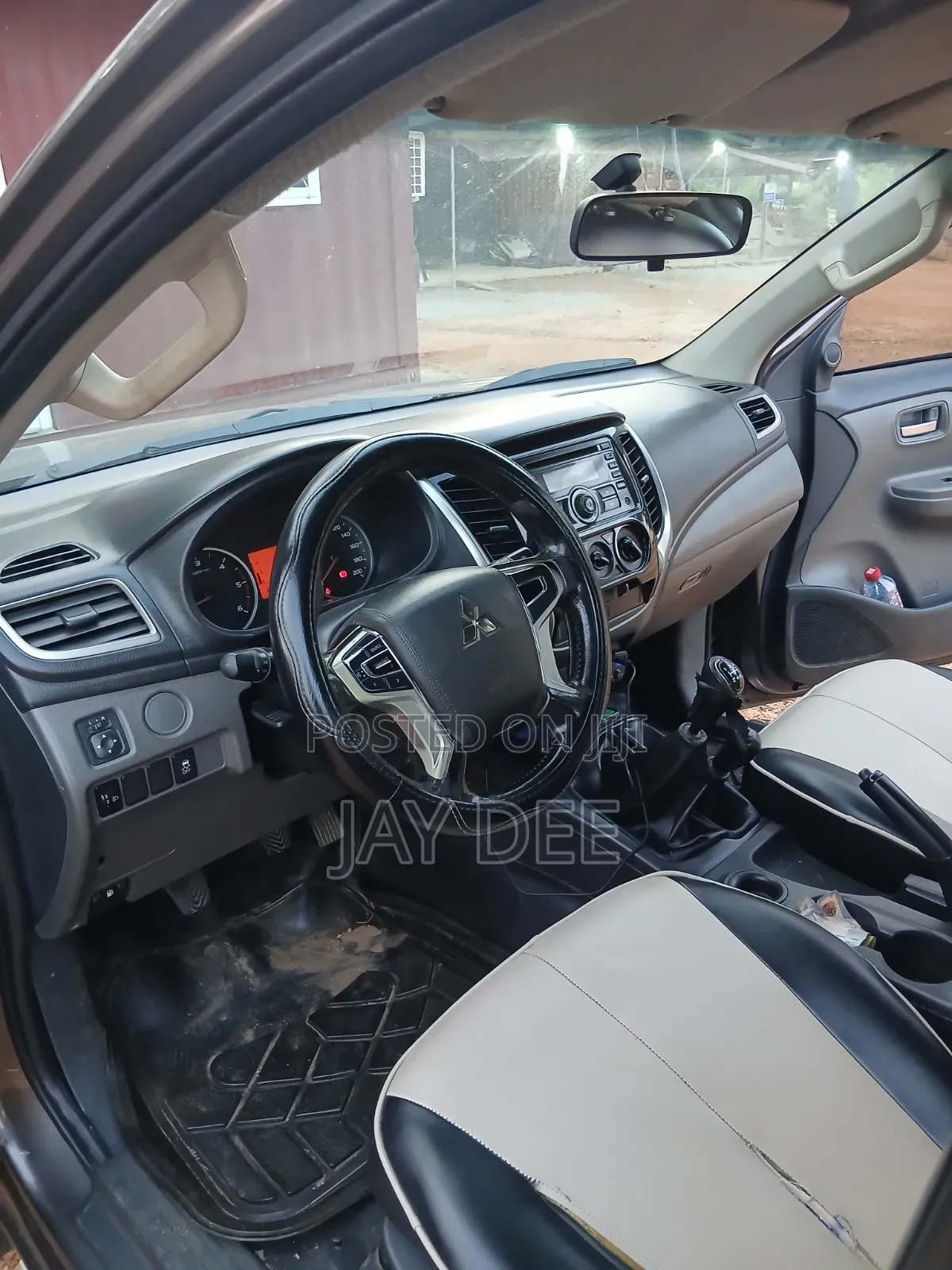 Mitsubishi L200 2018 Brown