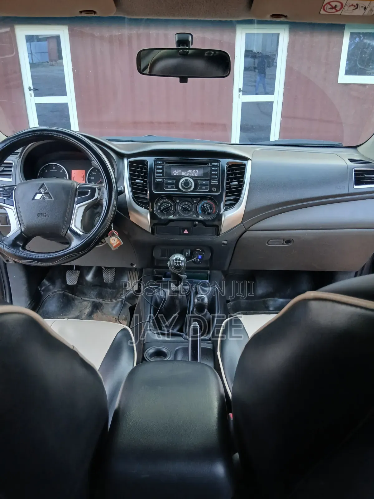 Mitsubishi L200 2018 Brown