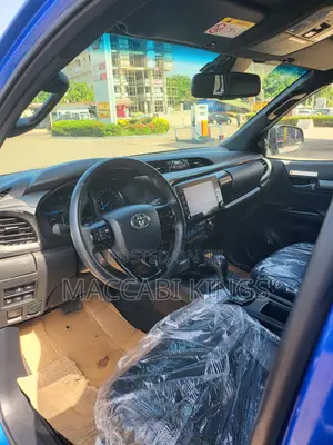 Toyota Hilux 2022 Blue