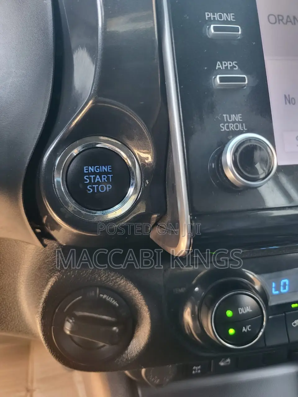 Toyota Hilux 2022 Blue