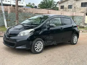 Toyota Vitz 2014 Black