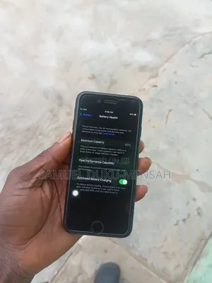 Apple iPhone 7 32 GB Black